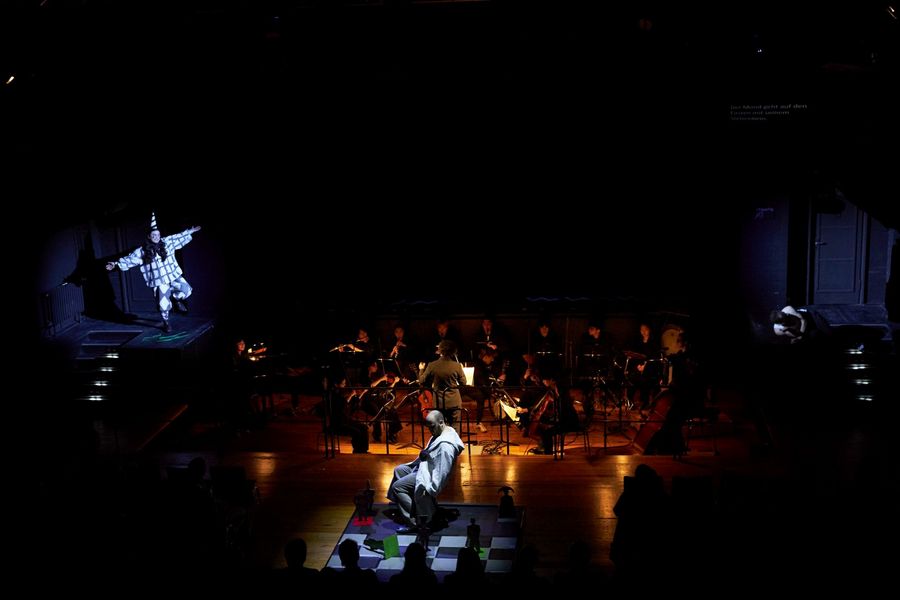 Eisler Sinfonietta - Der Kaiser von Atlantis