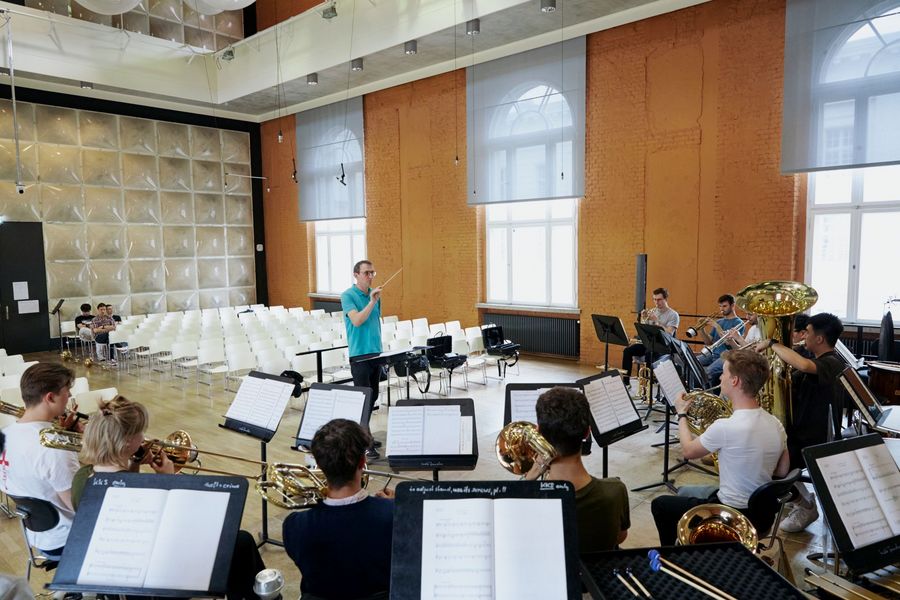 Eisler Brass