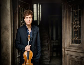 Prof. Nils Mönkemeyer mit Viola