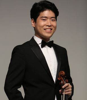 Daniel Cho mit Geige