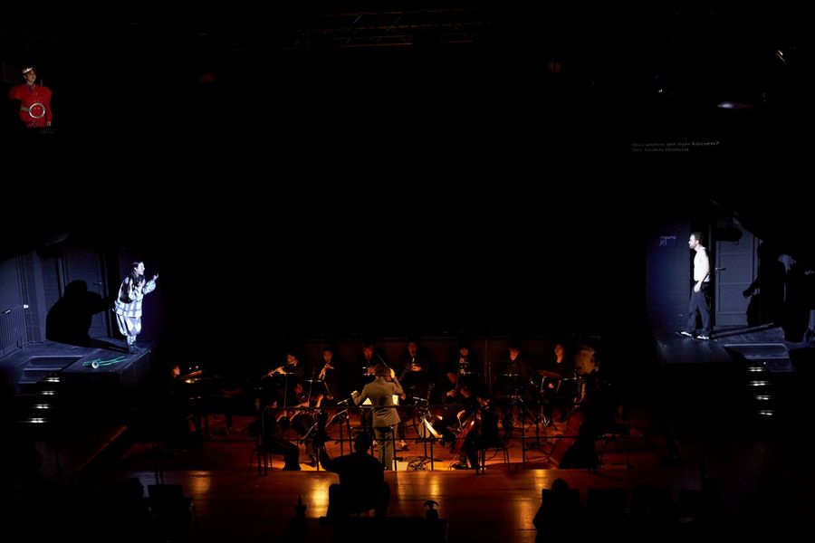 Eisler Sinfonietta - Der Kaiser von Atlantis