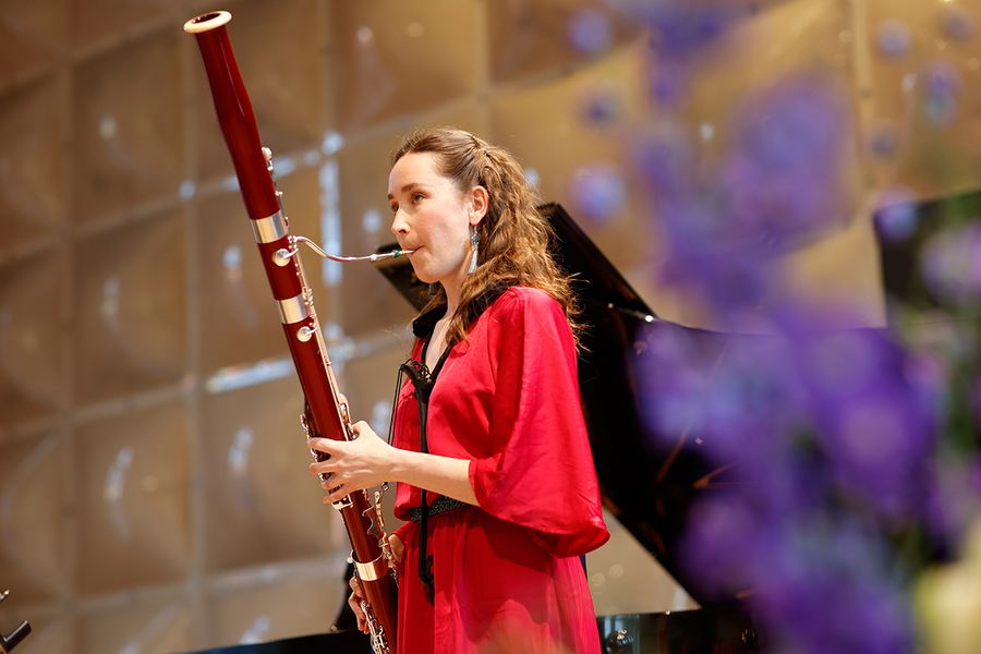 Preisträgerin spielt Fagott