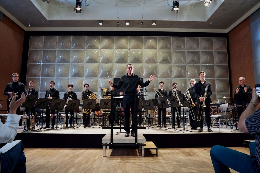 Eisler Brass