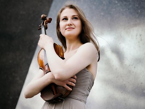 Marina Grauman mit Geige