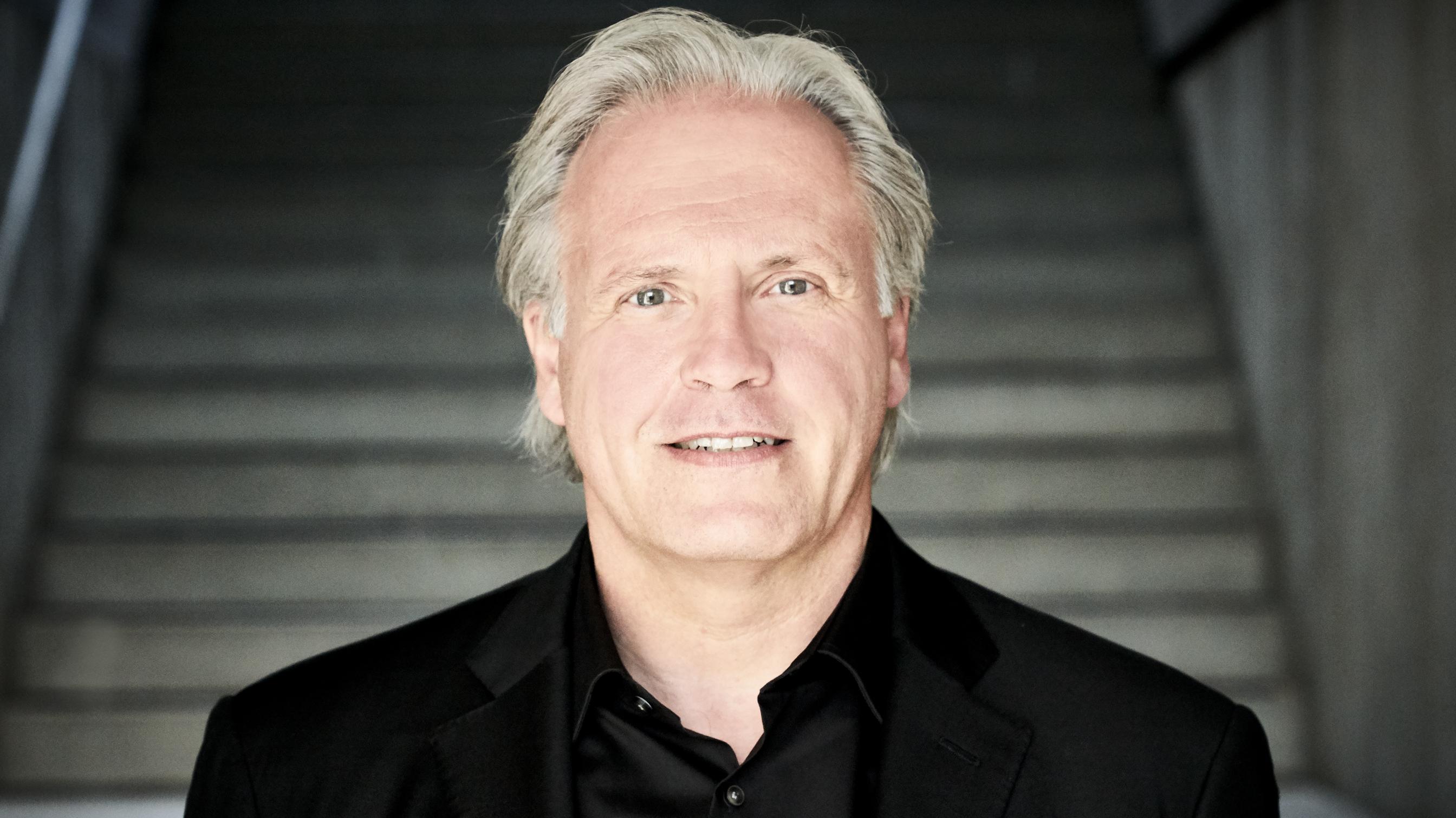 Professor Markus Stenz