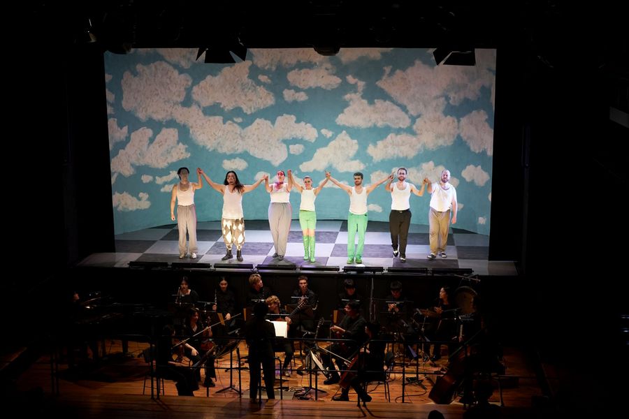 Eisler Sinfonietta - Der Kaiser von Atlantis