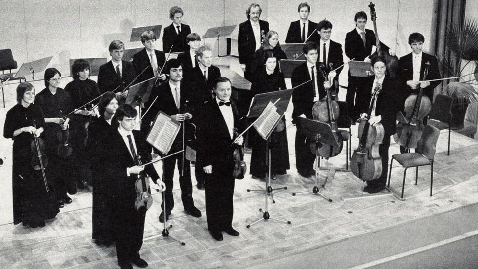 Hochschulkammerorchester unter Leitung von Prof. Werner Scholz, 1984