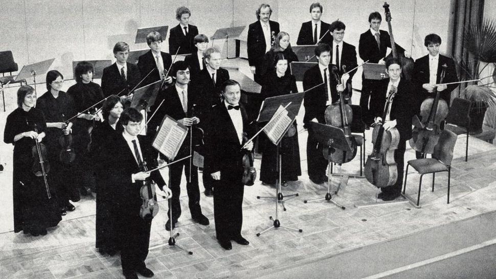 Hochschulkammerorchester unter Leitung von Prof. Werner Scholz, 1984